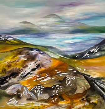 Maleri med brune og gyldne farver.